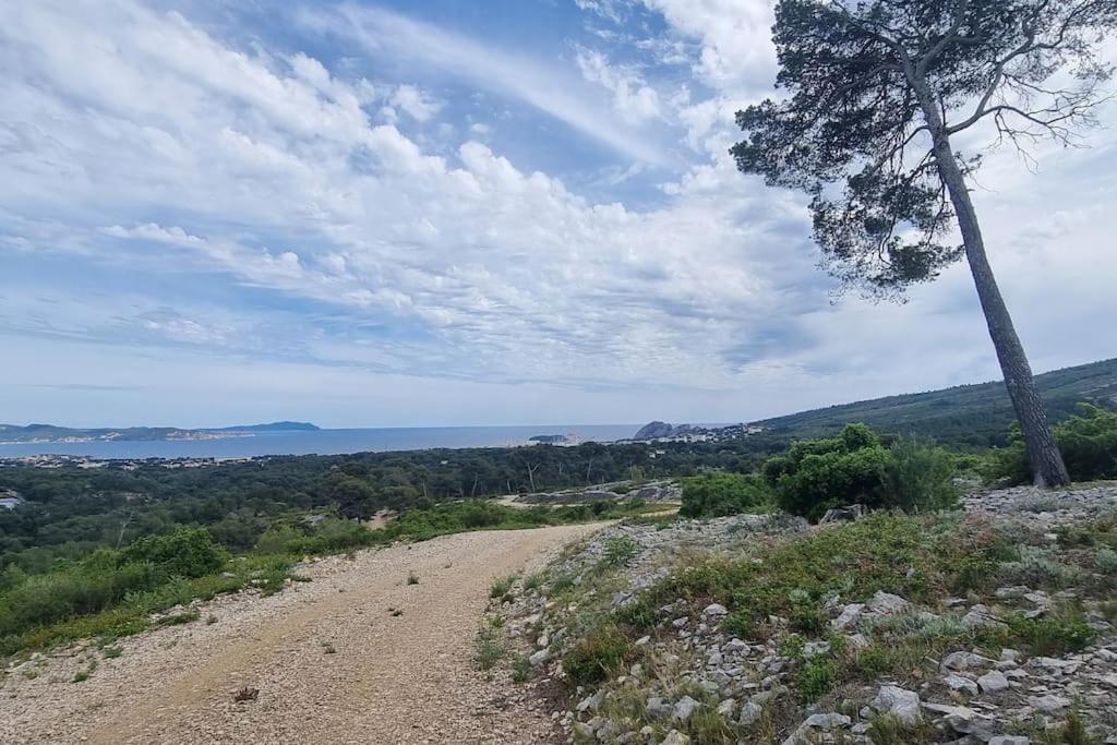 Maisonnette Chez L'Habitant La Ciotat Luaran gambar
