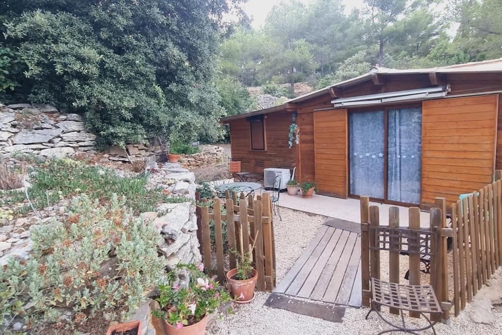 Maisonnette Chez L'Habitant La Ciotat Luaran gambar